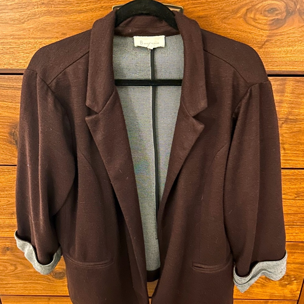 Skies are Blue plus 2x maroon blazer